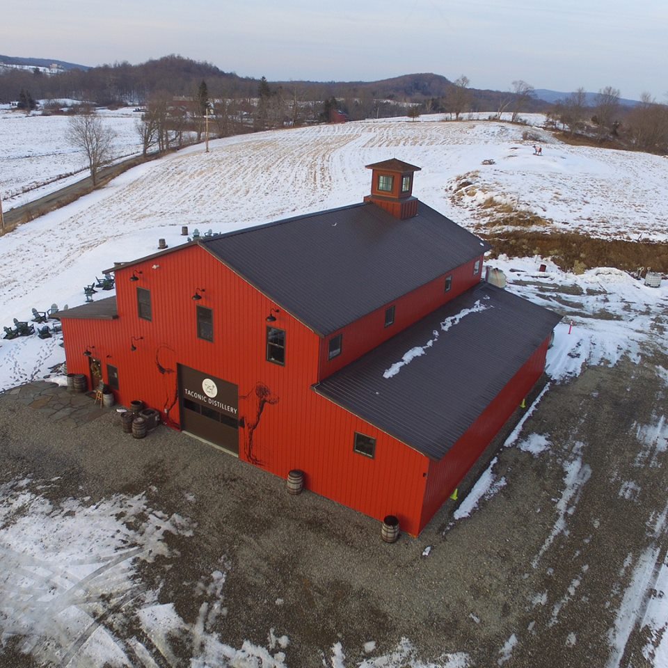 American Barn vs Gambrel: What's the Difference and Which Is Right for You?