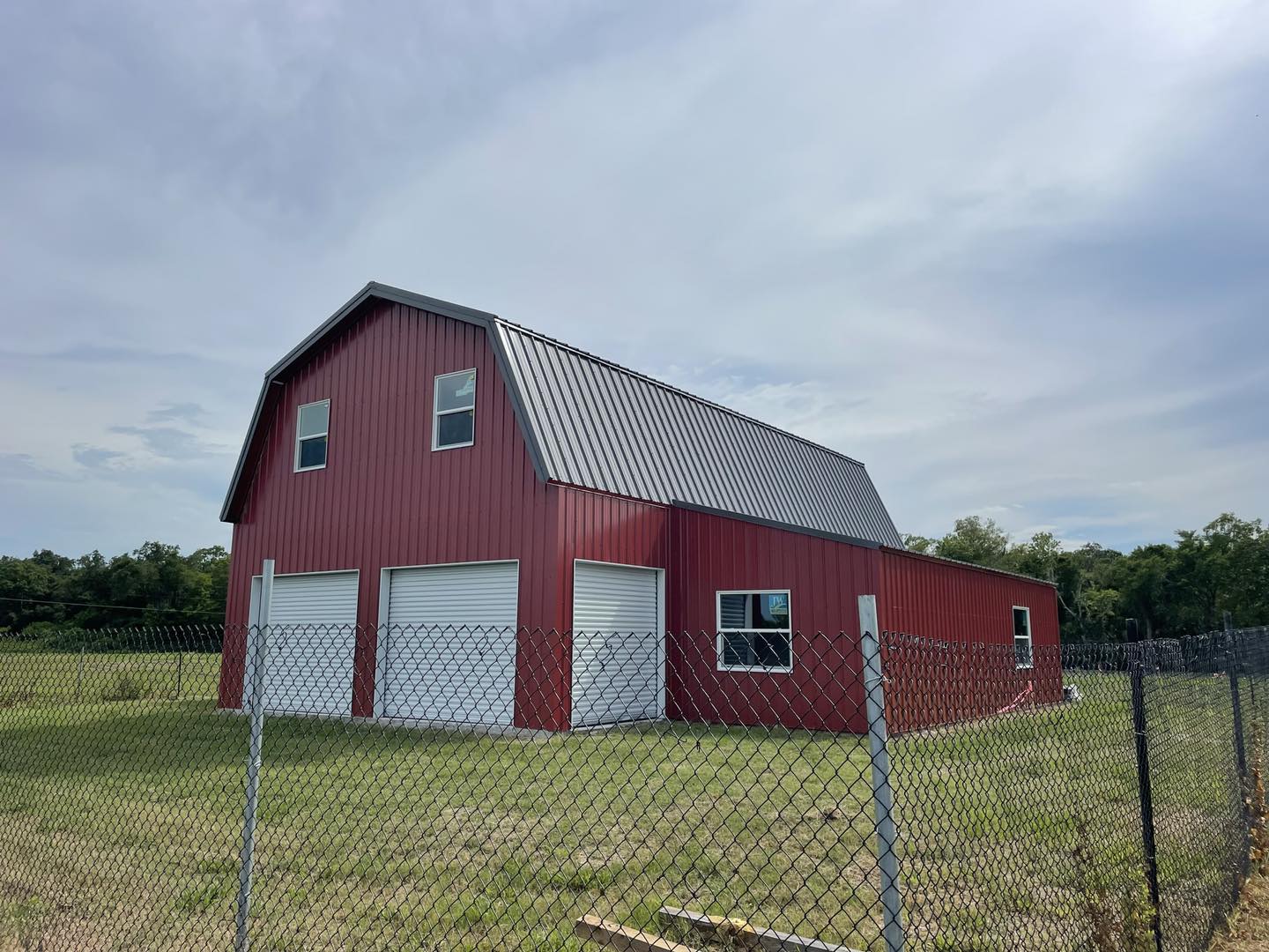 Gambrel Style Steel Buildings